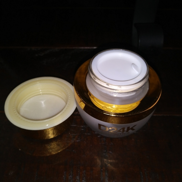 NWT-D24K eye cream - Picture 5 of 7